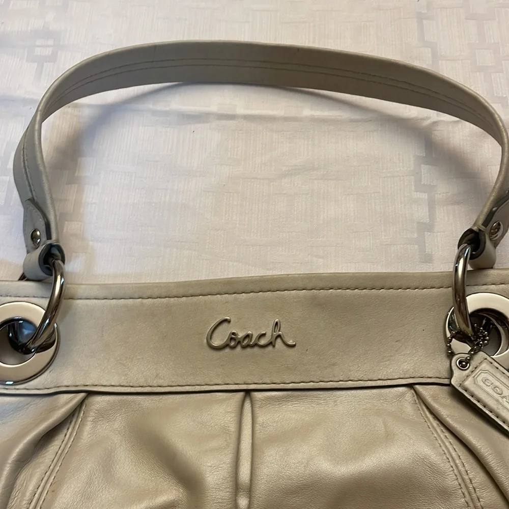 Coach Ashley Leather Handbag F17605 - Picture 3 of 11
